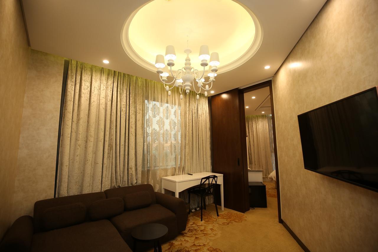 Crown Crystal Hotel Shanghaj Zewnętrze zdjęcie