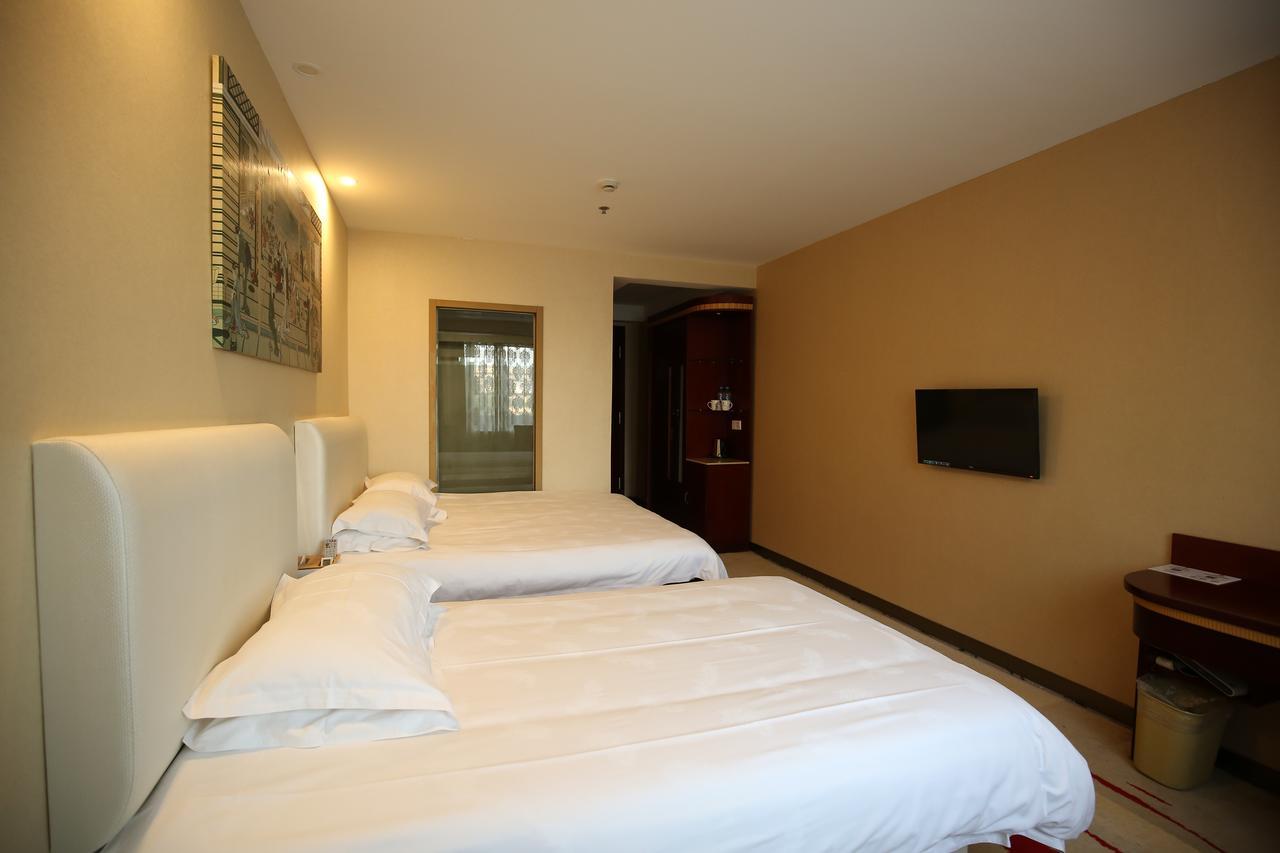 Crown Crystal Hotel Shanghaj Zewnętrze zdjęcie