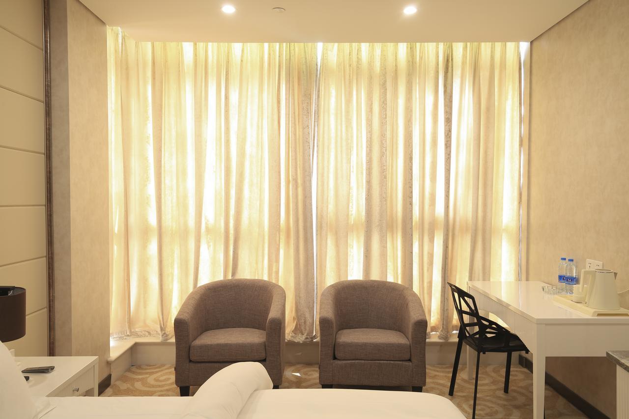 Crown Crystal Hotel Shanghaj Zewnętrze zdjęcie