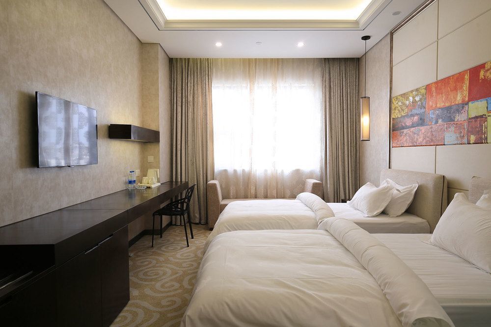 Crown Crystal Hotel Shanghaj Zewnętrze zdjęcie
