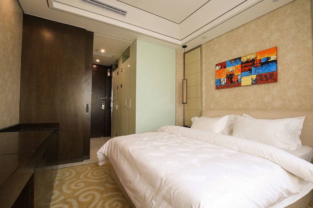 Crown Crystal Hotel Shanghaj Zewnętrze zdjęcie