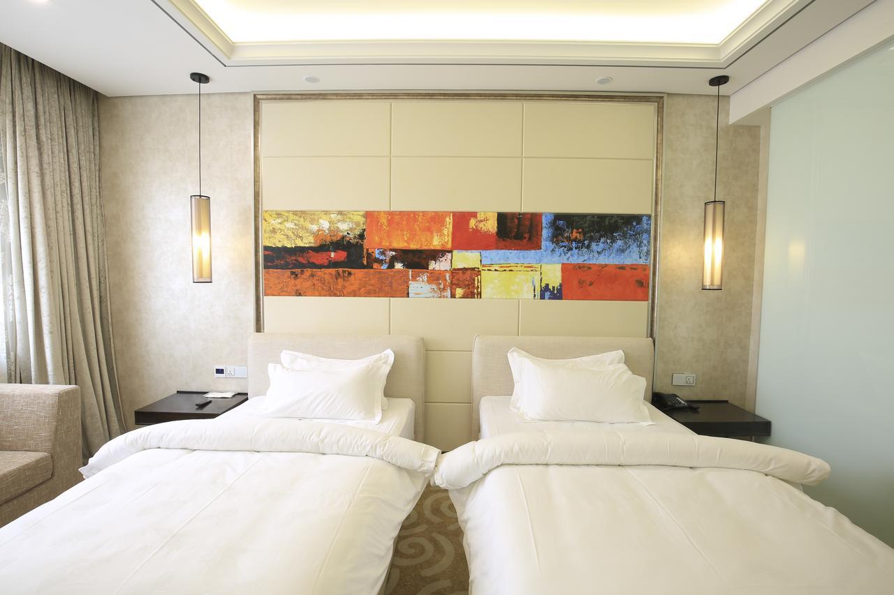 Crown Crystal Hotel Shanghaj Zewnętrze zdjęcie